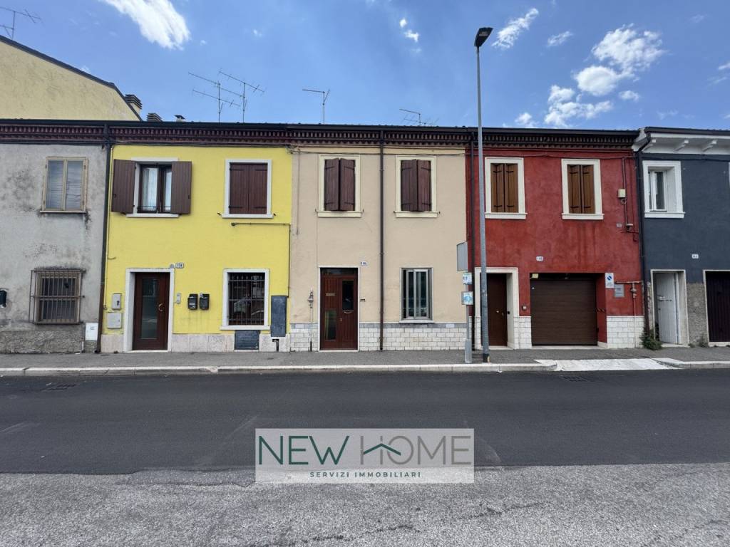 Casa indipendente a Verona in Via Antonio Salieri 148 - Foto 3
