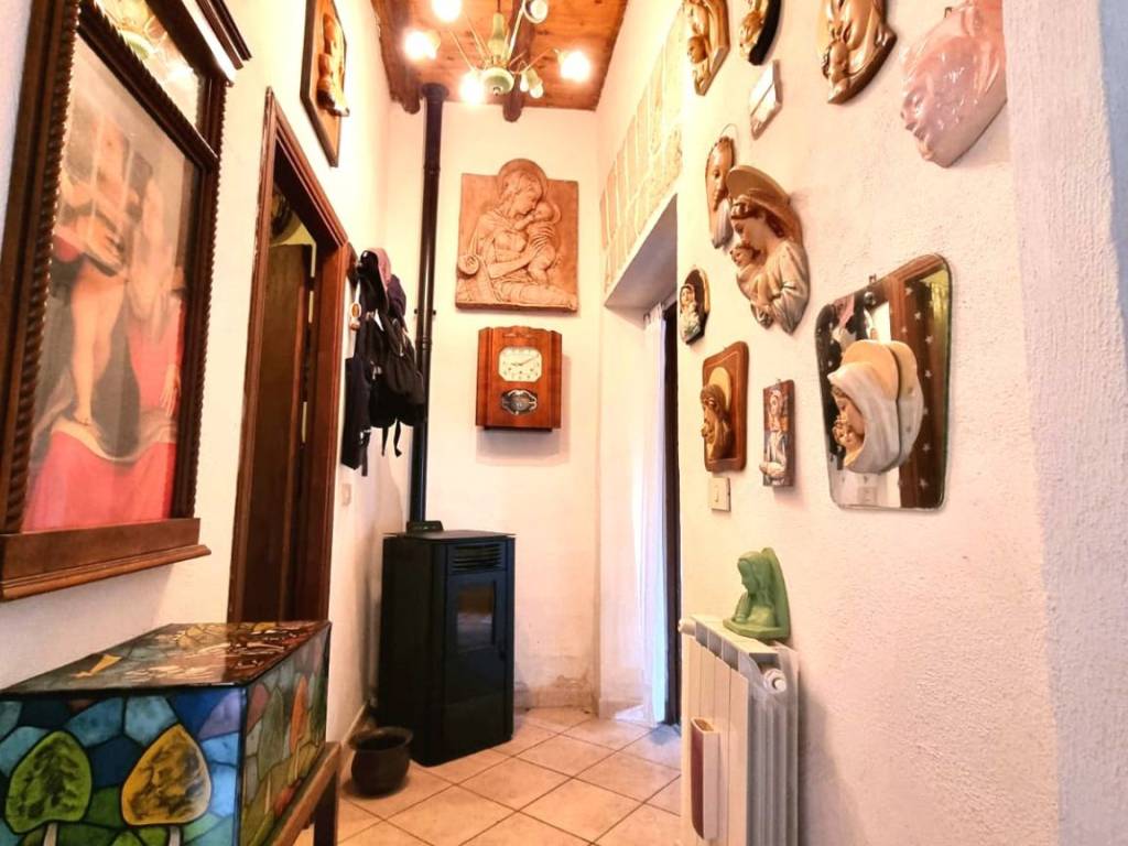 Appartamento a Caprarola in Località Castagneti di Santa Teresa - Foto 5