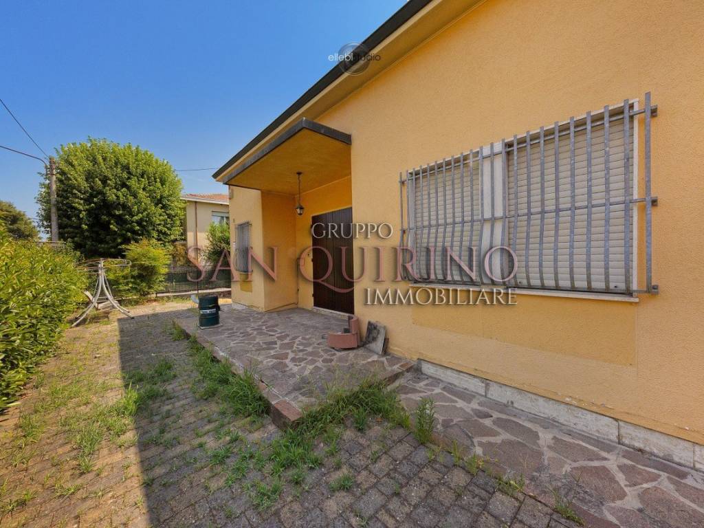 Villa a Mirandola in VIA MONTEGRAPPA, 21 - Foto 2