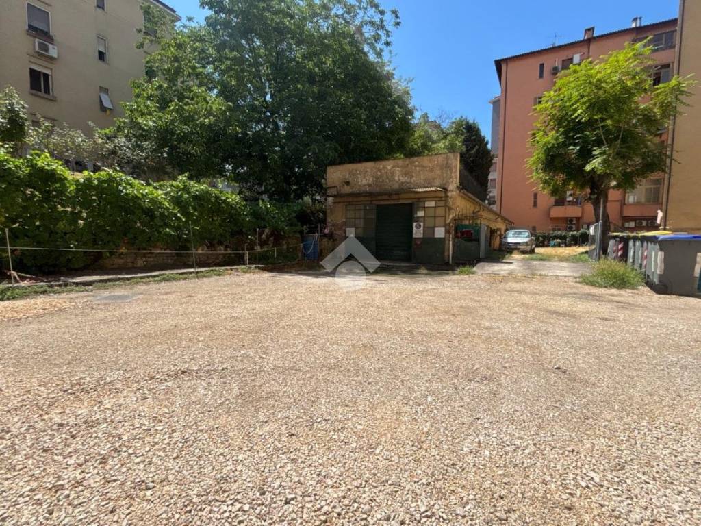 Box / garage a Terni in Via dell'Argine, 1 - Foto 4