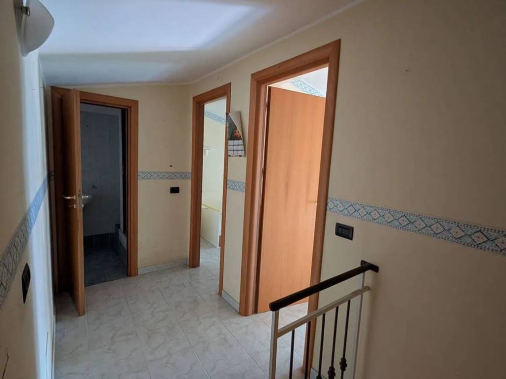 Villa a Rionero in vulture in Via Umberto I, 17 - Foto 4