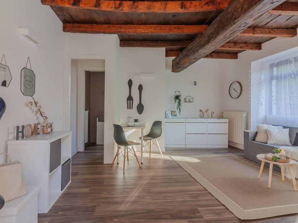 Appartamento a Oggiono in Via Longoni, 21 - Foto 2
