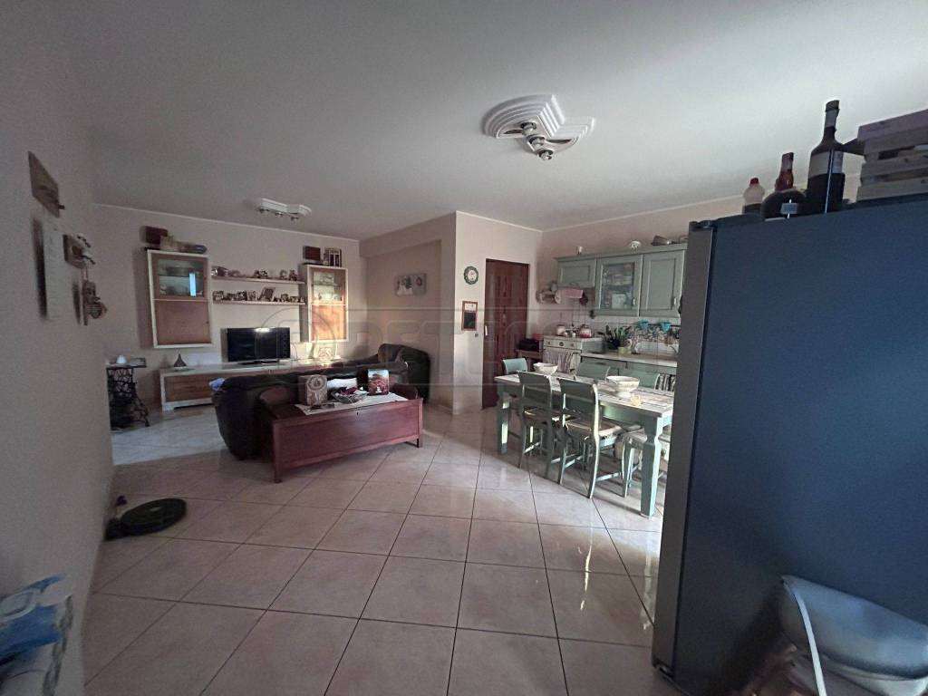 Appartamento a Floridia in Via Cesare Zavattini - Foto 4
