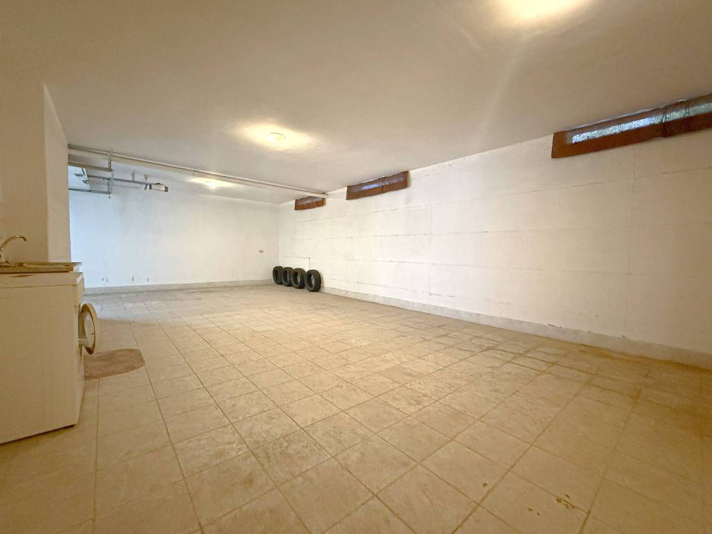 Box / garage a Chieti in Garage Viale benedetto croce, 207 - Foto 3
