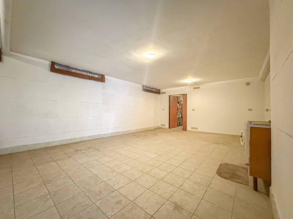 Box / garage a Chieti in Garage Viale benedetto croce, 207 - Foto 4