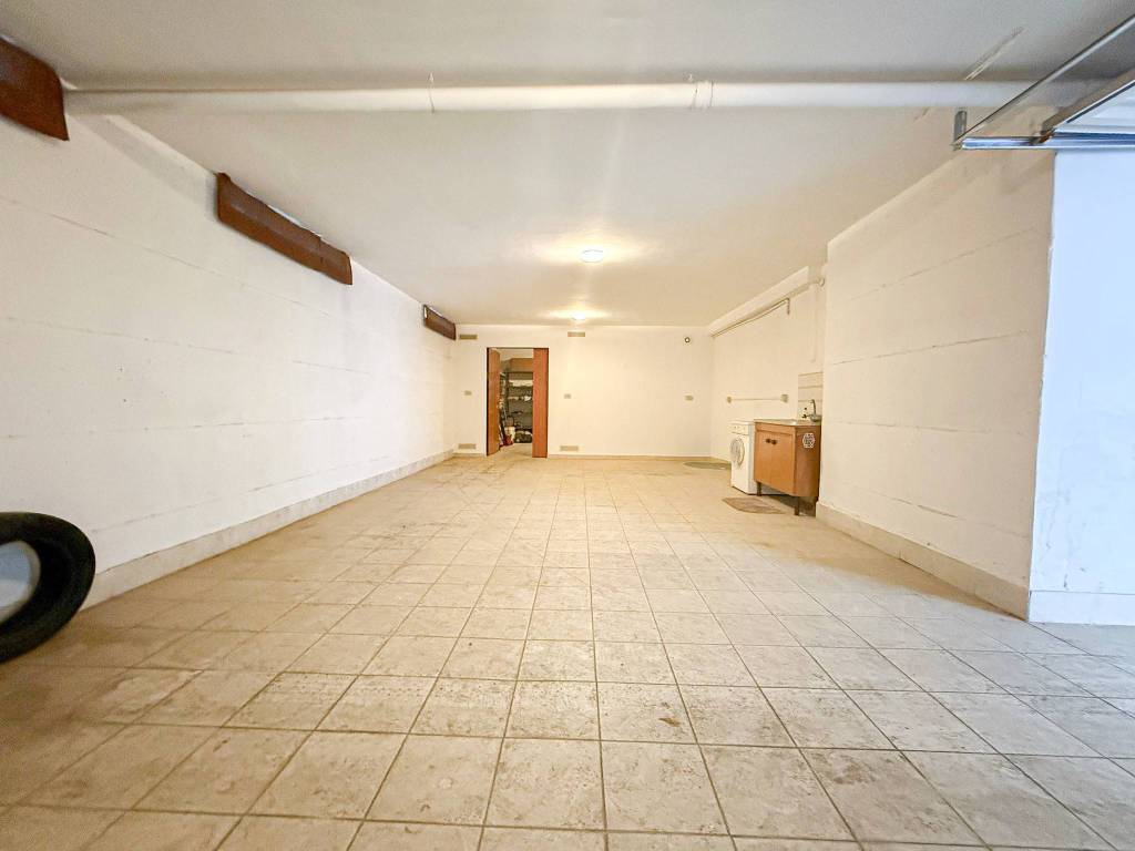 Box / garage a Chieti in Garage Viale benedetto croce, 207 - Foto 5