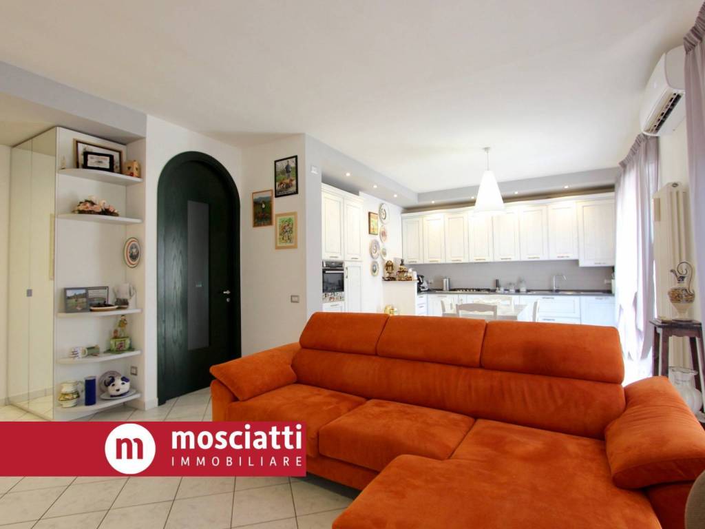 Appartamento a Matelica in Via D'Alessandro - Foto 2