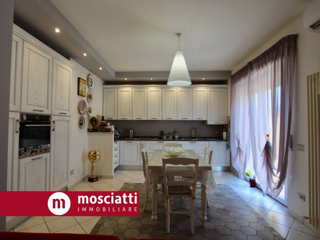 Appartamento a Matelica in Via D'Alessandro - Foto 3