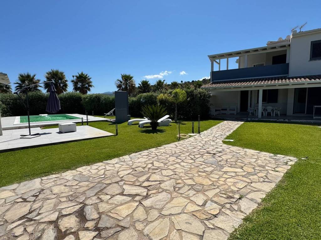 Villa a Campofelice di roccella in Contrada Pistavecchia - Foto 4