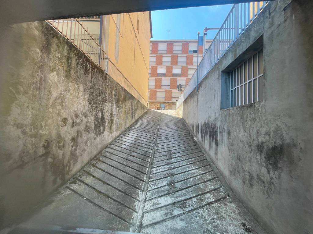 Box / garage a Asti in Corso Casale, 131 - Foto 3
