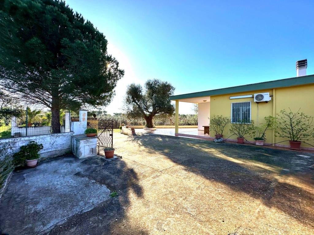 Villa a Carovigno in SP33 - Foto 4