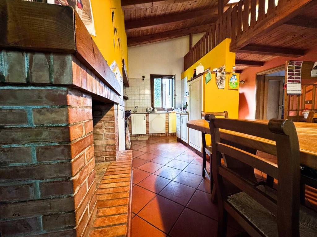 Villa a Moruzzo in Str. dei Prati, 15 - Foto 5