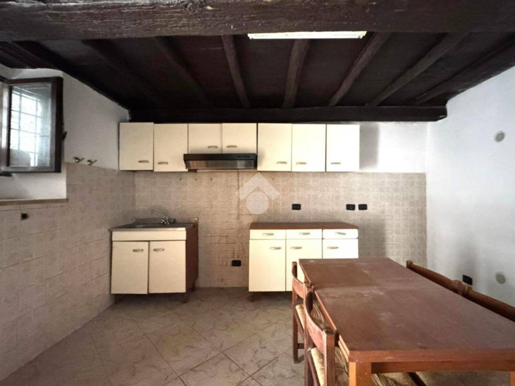 Appartamento a Sezze in Via Scalelle del Duomo - Foto 2
