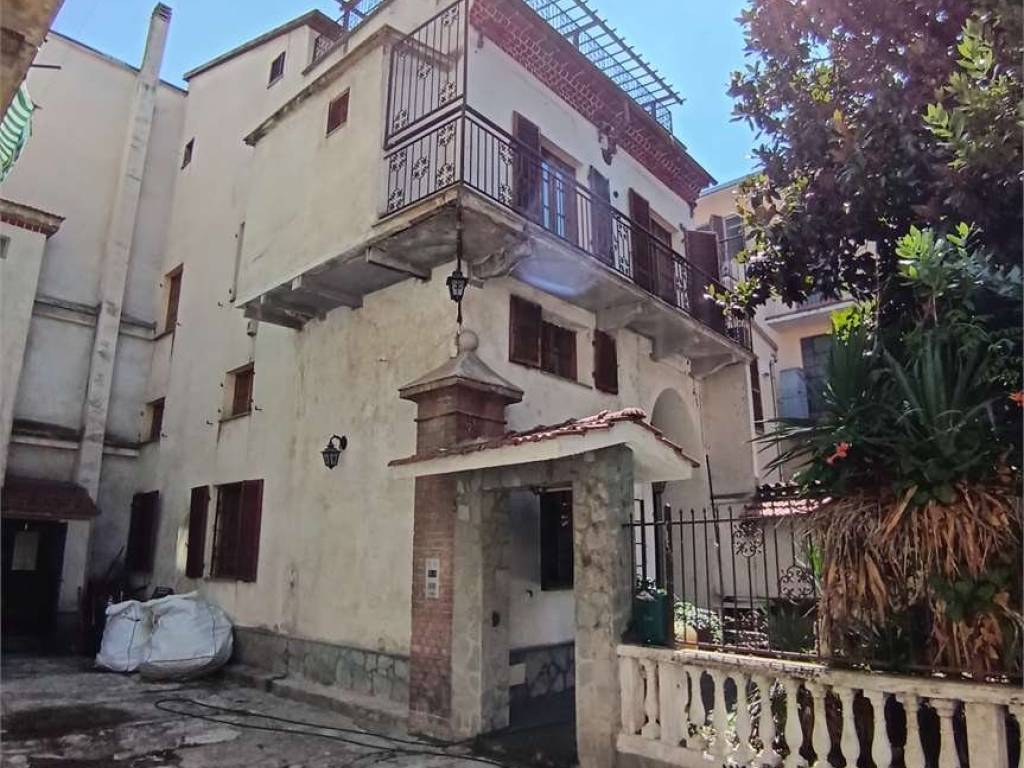 Casa indipendente a Alessandria in via Vochieri - Foto 2