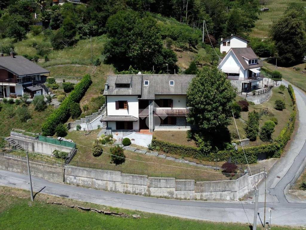 Villa a Torre pellice in Via Bescheis Borello, 1 - Foto 2