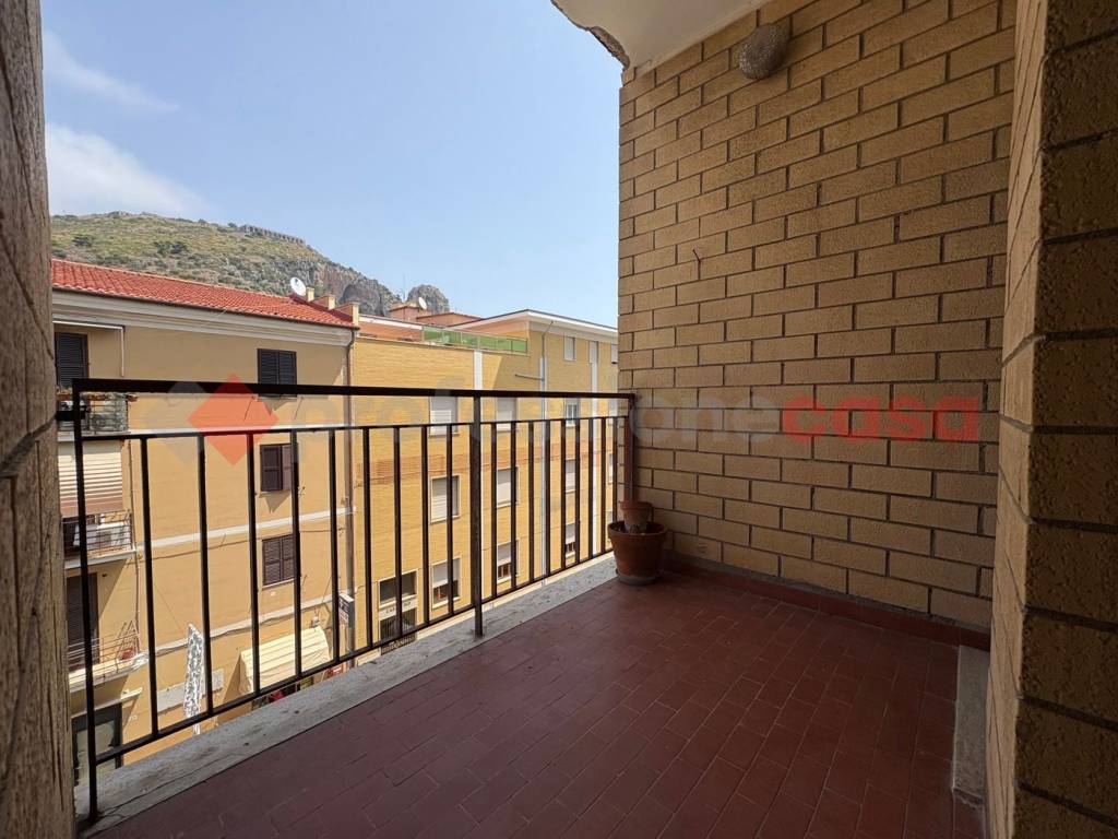 Appartamento a Terracina in VIA TRAIANO, 31 - Foto 2