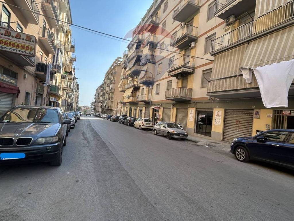 Appartamento a Caltanissetta in Via Napoleone Colajanni, 242 - Foto 2