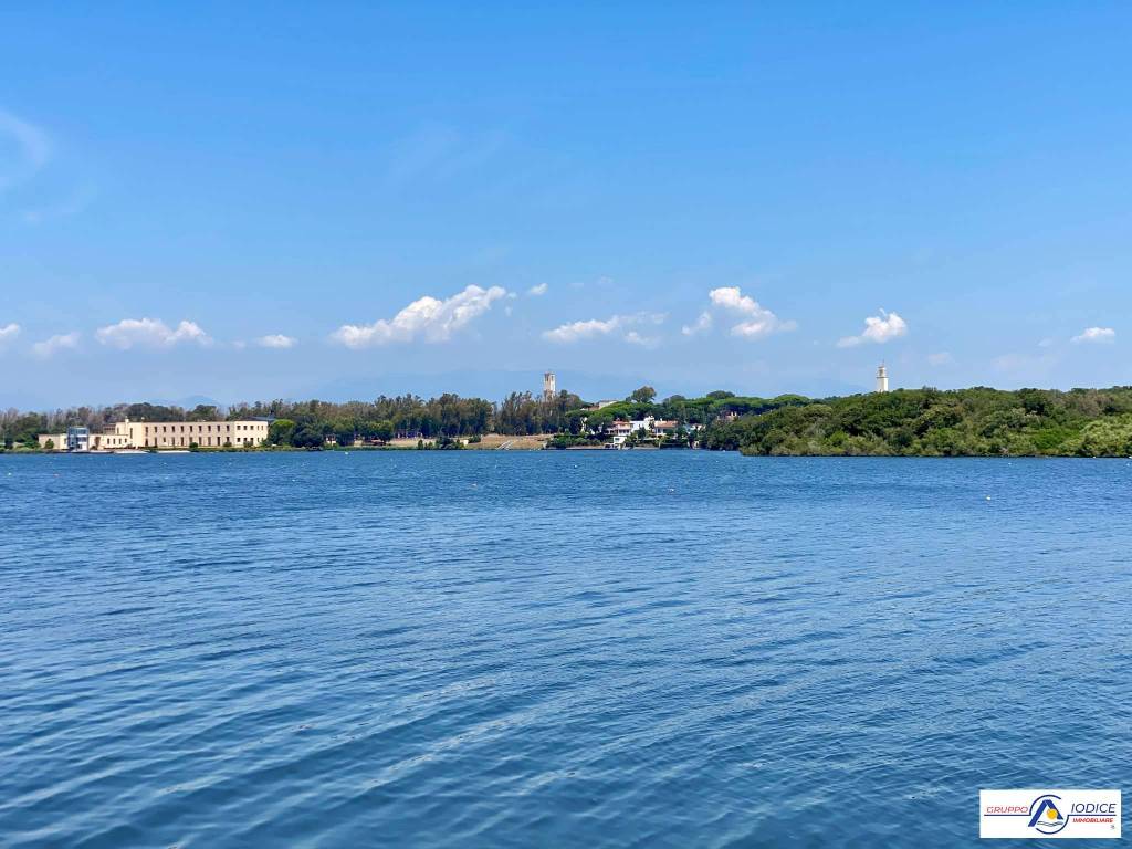 Villa a Sabaudia in strada Lungomare Pontino 23 - Foto 3