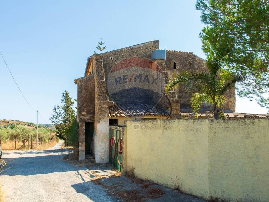 Villa a Niscemi in contrada valle giumarra - Foto 4