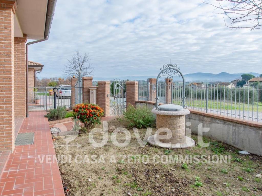 Villa a Castiglione del lago in Via Veneto, 5 - Foto 2