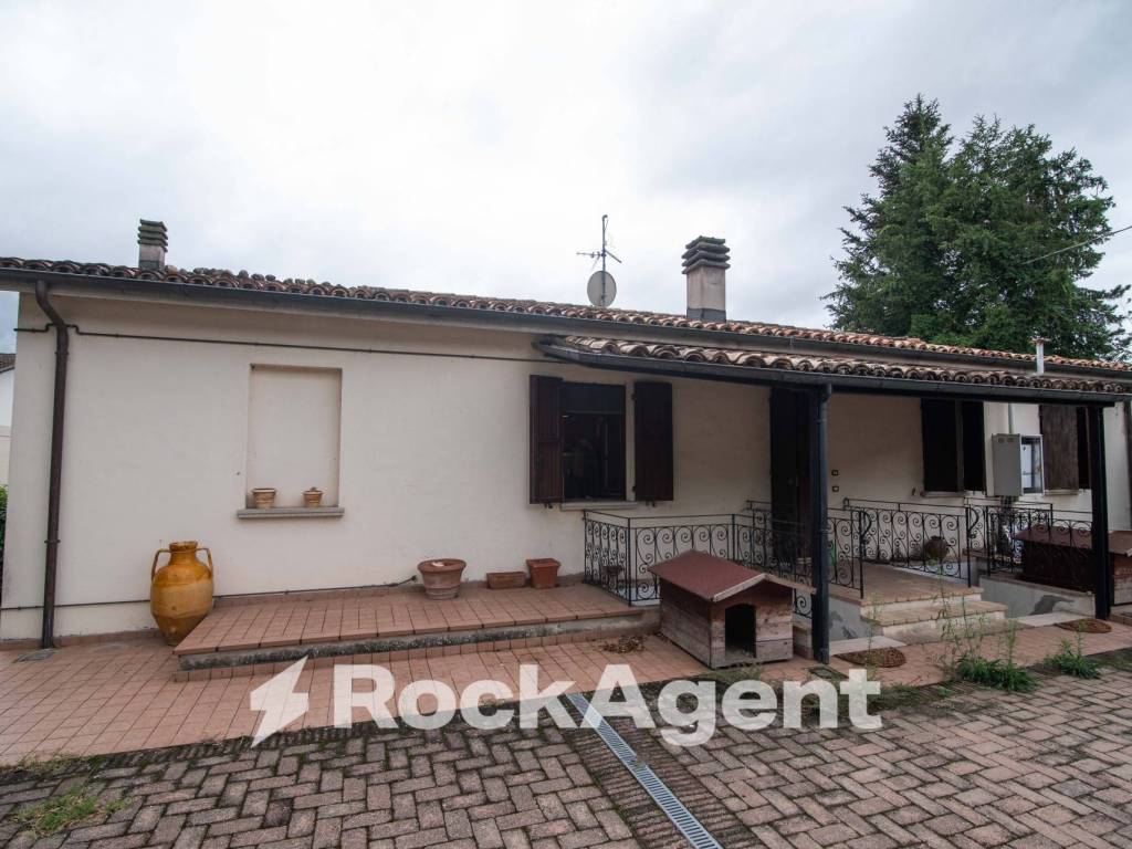 Villa a Acqualagna in Via Bellaria, 42 - Foto 5
