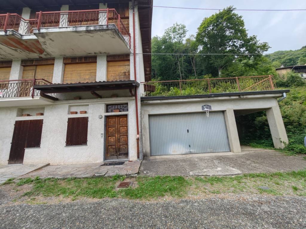 Villa a Valdilana in Borgata Capomosso, 81 - Foto 2