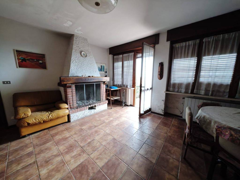 Villa a Valdilana in Borgata Capomosso, 81 - Foto 4