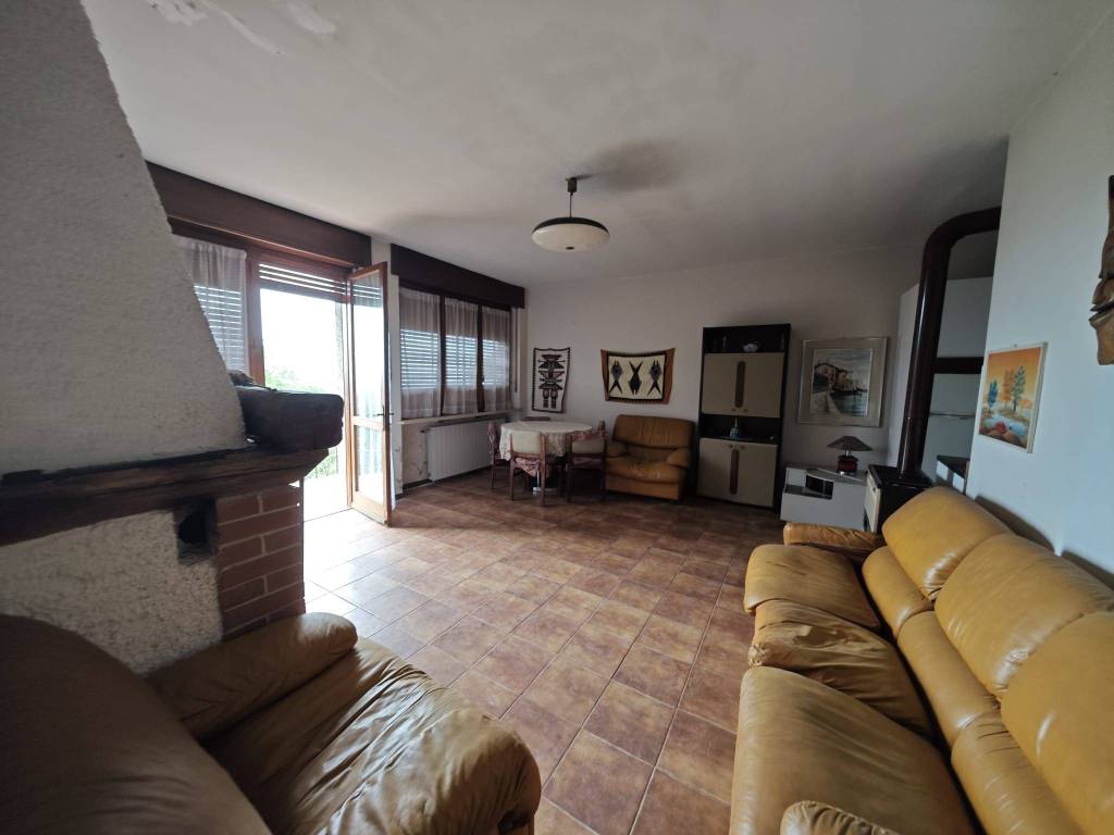 Villa a Valdilana in Borgata Capomosso, 81 - Foto 5