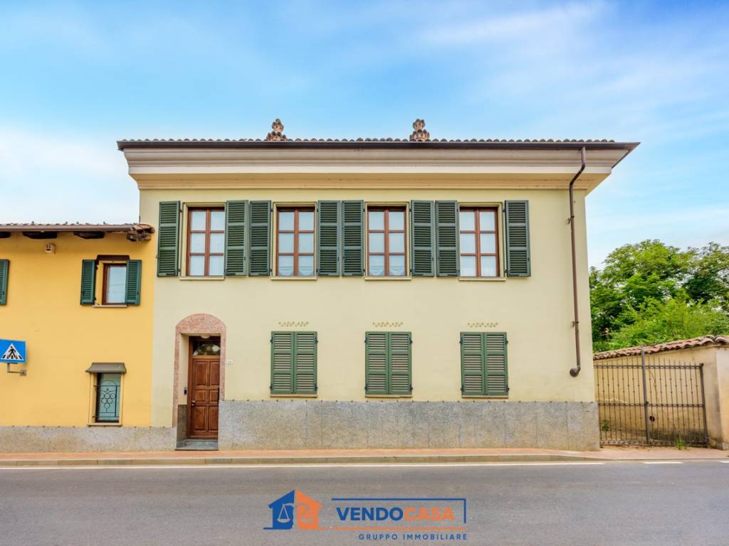 Villa a Ceresole alba in Via Martiri, 42 - Foto 2