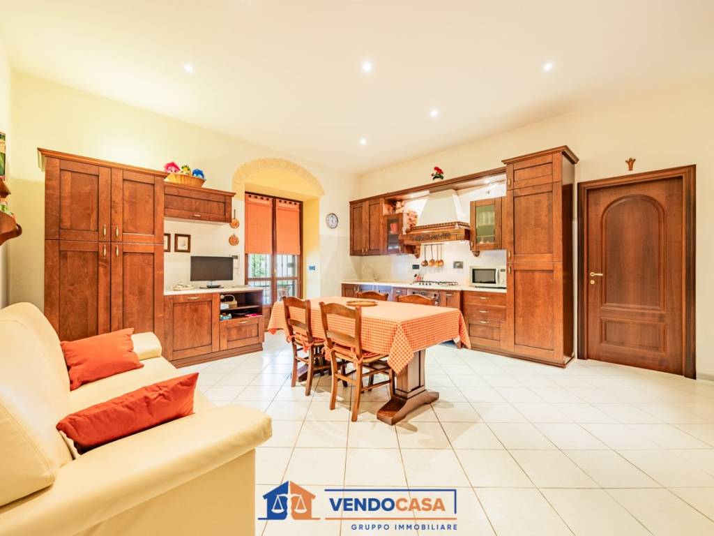 Villa a Ceresole alba in Via Martiri, 42 - Foto 3