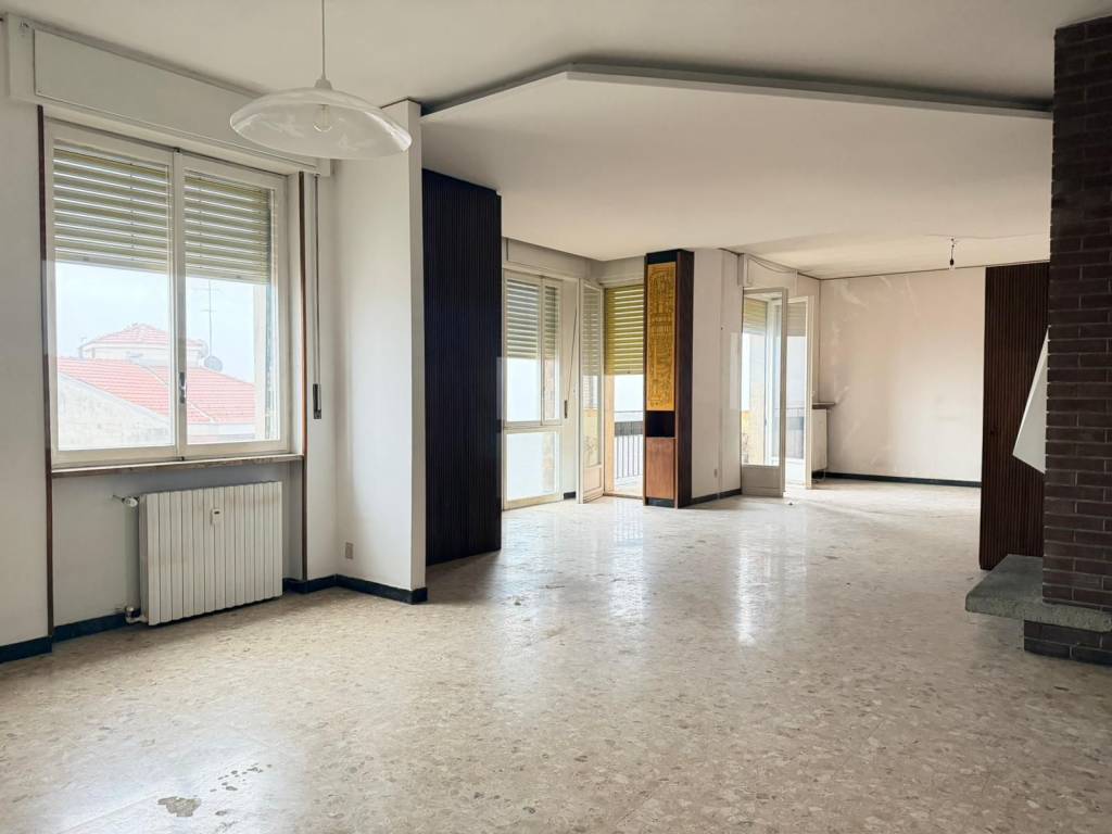 Appartamento a Alessandria in Corso Alfonso La Marmora, 91 - Foto 2
