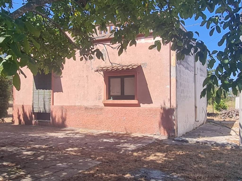 Villa a Cutrofiano in Strada Provinciale Collepasso Noha - Foto 4
