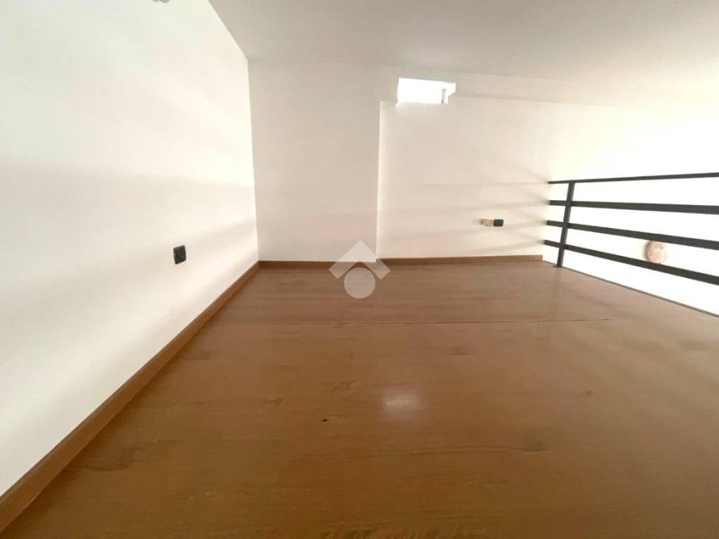 Box / garage a Mesagne in Via Roma, 37 - Foto 3