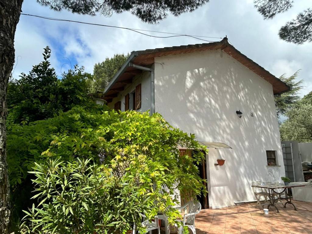 Casa indipendente a Passignano sul trasimeno in Località Cerqueto di Trecine - Foto 5