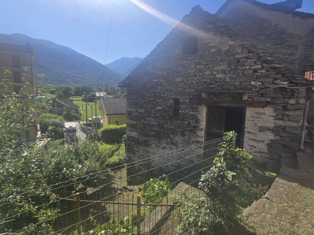 Casa indipendente a Crevoladossola in Via Barbitta, 4 - Foto 4