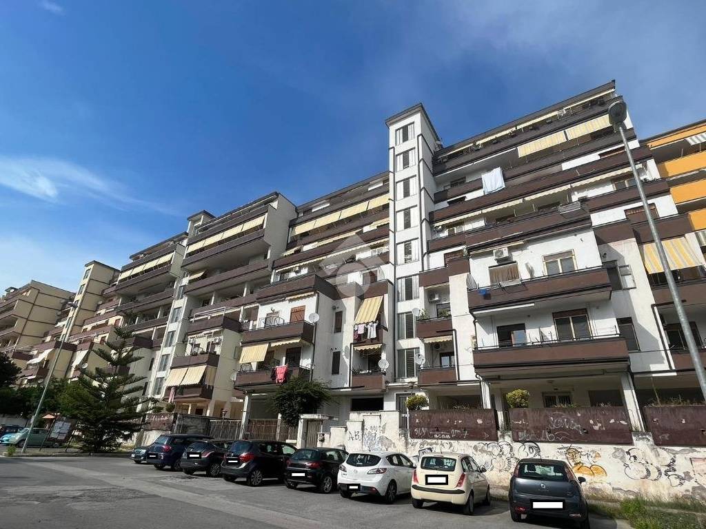Appartamento a Salerno in Via Gennaro Buongiorno, 3 - Foto 4