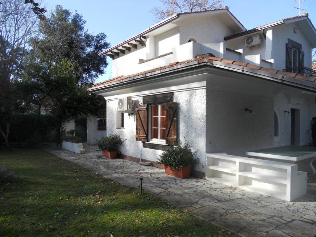 Villa a Sabaudia in Viale delle Querce, 25 - Foto 5