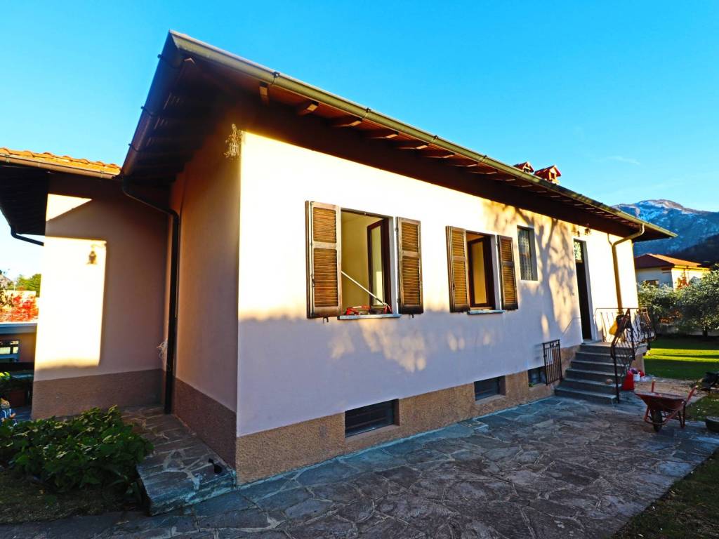 Villa a Tremezzina in Via Armando Diaz, 5 - Foto 4