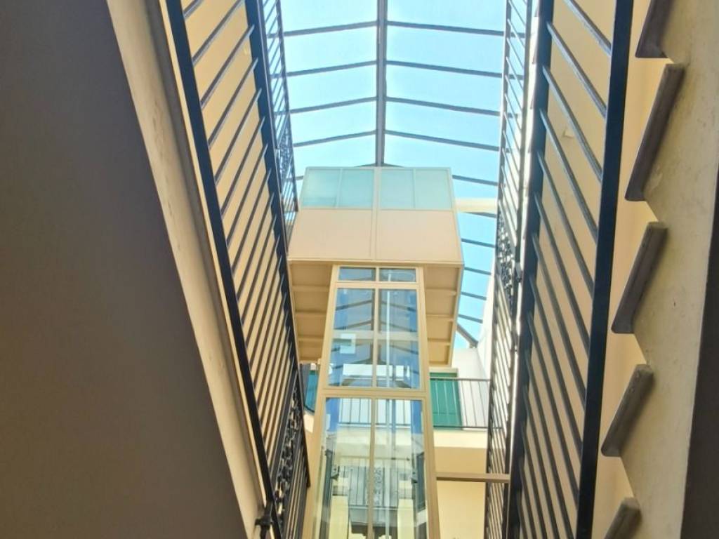 Appartamento a Genova in Via Andrea del Sarto, 9 - Foto 2
