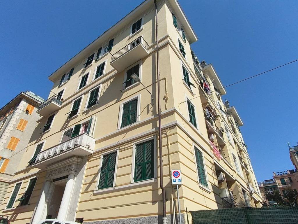 Appartamento a Genova in Via Andrea del Sarto, 9 - Foto 5