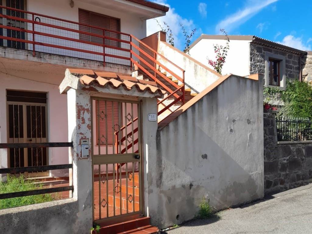Villa a Abbasanta in Via Dante, 11 - Foto 2
