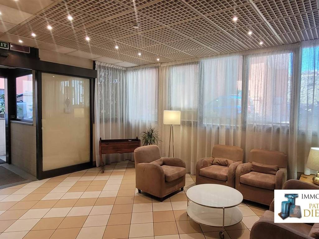 Palazzo / stabile a Aosta in Piazza Emilio Chanoux - Foto 3