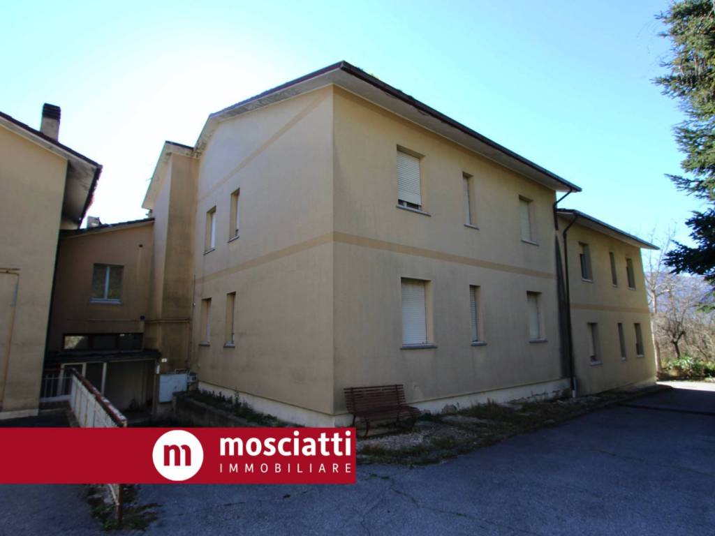 Appartamento a Camerino in Via V. Varano, 6 - Foto 2
