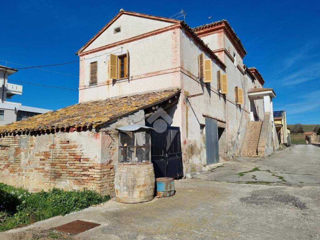 Rustico / casale a Notaresco in Contrada Sammaccio, 5 - Foto 3