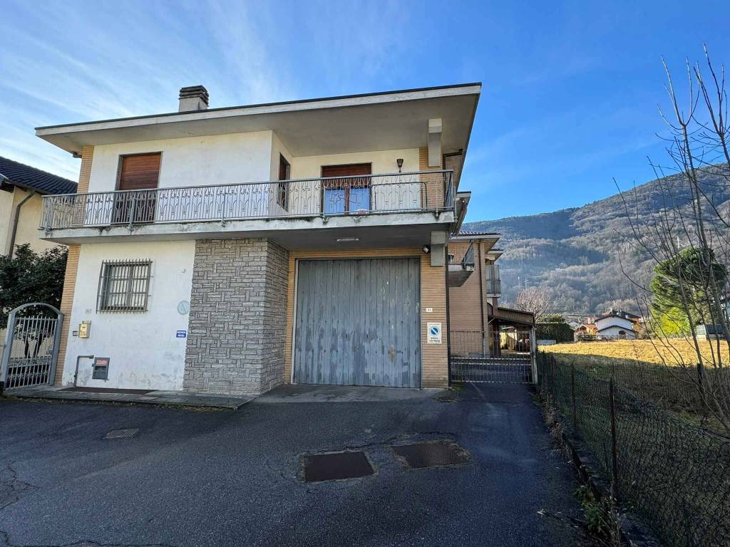 Villa a Domodossola in Via Luigi Einaudi, 41 - Foto 3