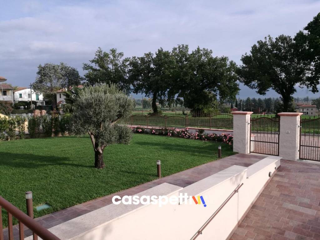 Villa a Bevagna in Via Avelle - Foto 3