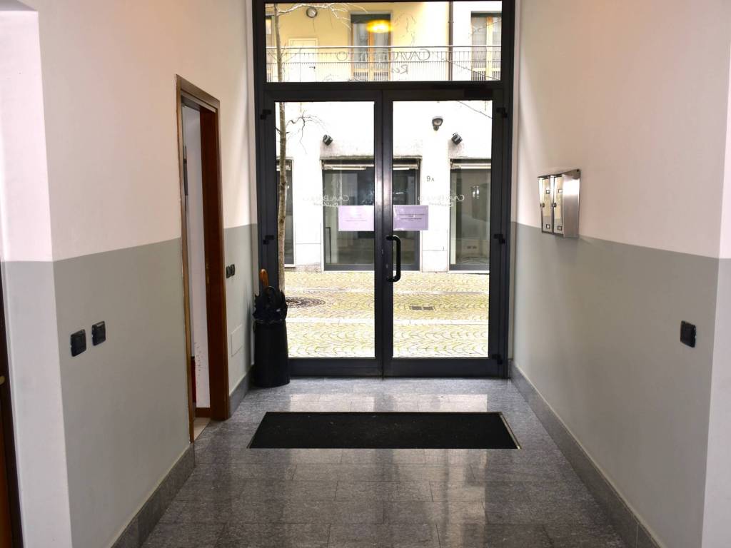 Palazzo / stabile a Sondrio in Piazzale Giovanni Bertacchi, 51 - Foto 2