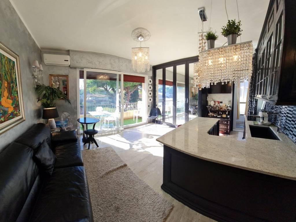 Appartamento a Riccione in Viale Gran Paradiso - Foto 3