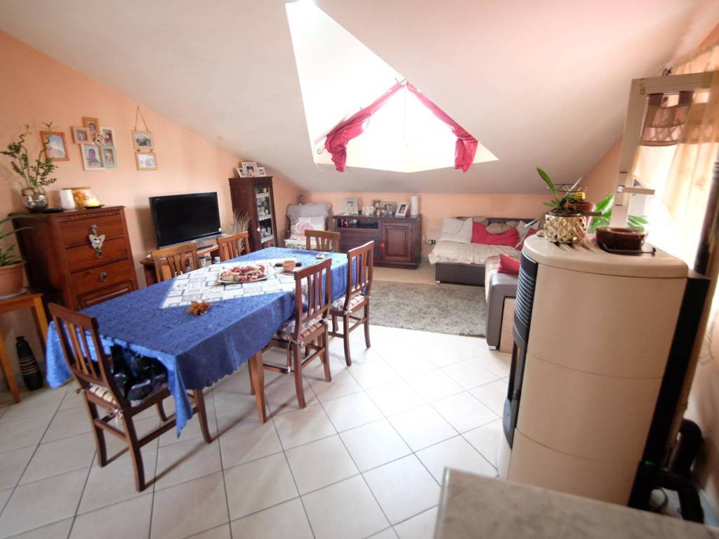 Appartamento a Poggio moiano in Via Ugo Foscolo - Foto 2