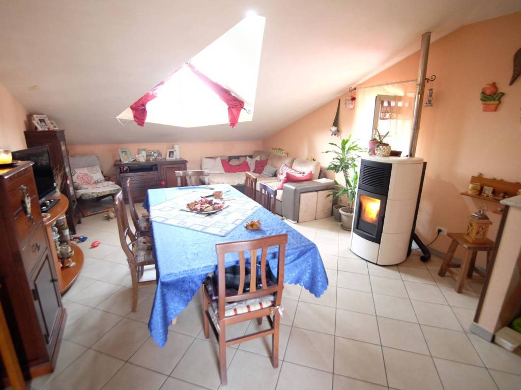 Appartamento a Poggio moiano in Via Ugo Foscolo - Foto 3
